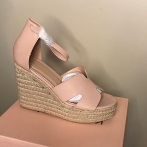 Wedge sandals